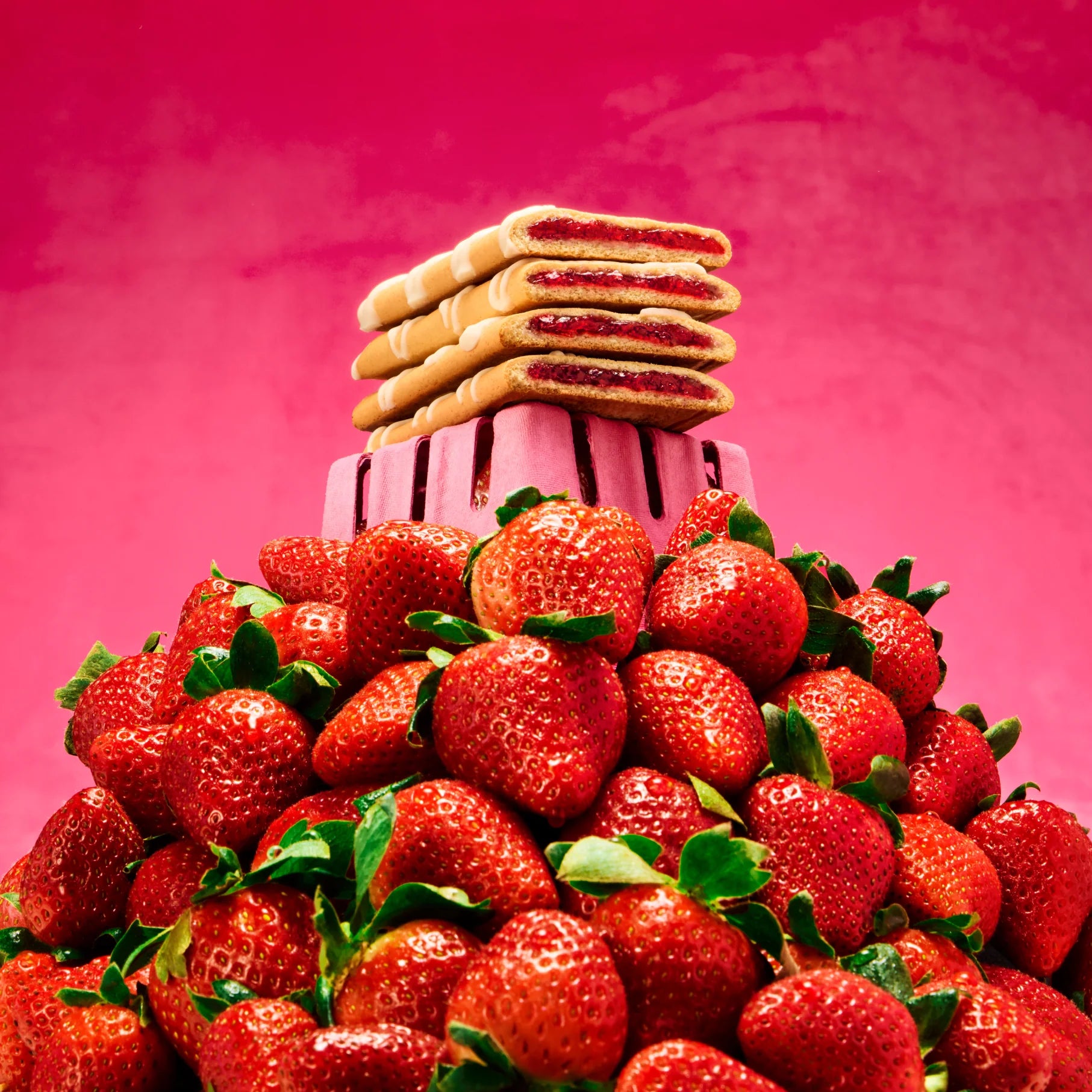 Frosted Strawberry - 16 Pastries (4 Boxes)